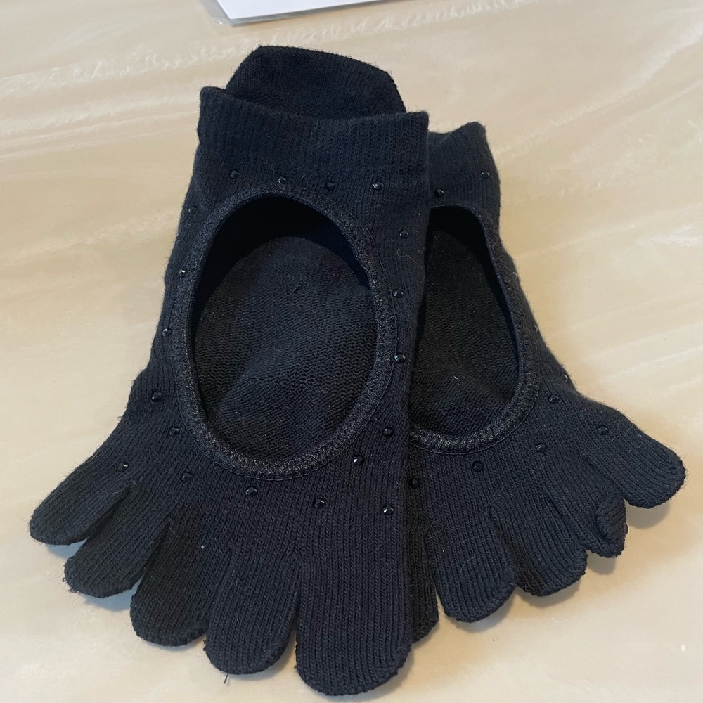 Women’s Toesox Black size:M (8.5-10.5) - Picture 2 of 2